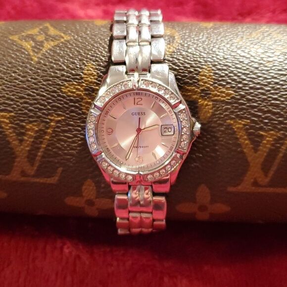 GUESS Waterpro Crystal Embellished Silvertone‎ Sports Divers Watch G75511M - Picture 2 of 9